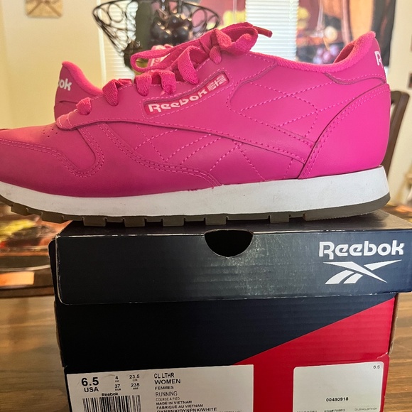 Shoes - Picture 1 of 3